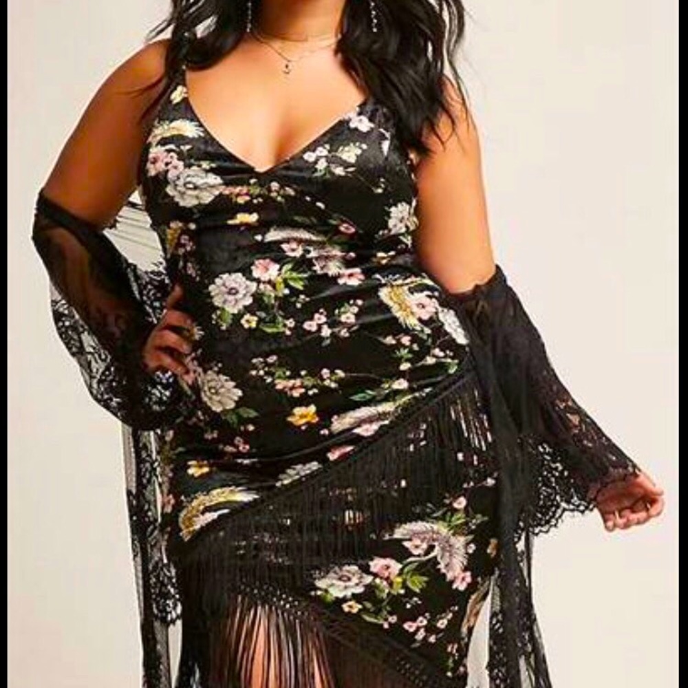 NWOT Floral Fringe Dress